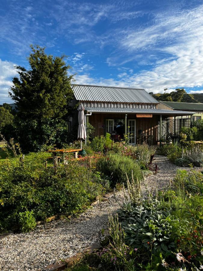 Wisteria Way Hotel Opononi Eksteriør billede